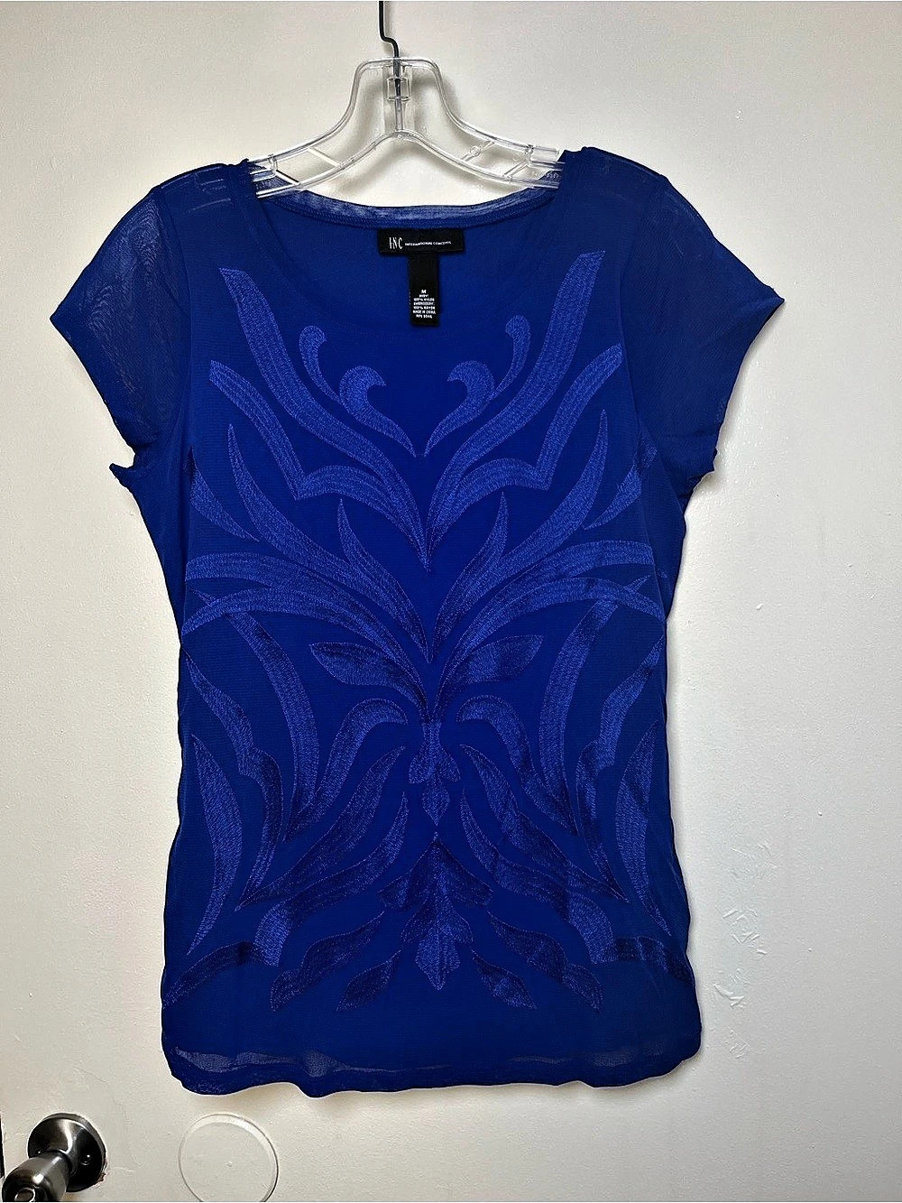Women’s INC International Concepts Embroidered Blue Abstract Short Sleeve Top M